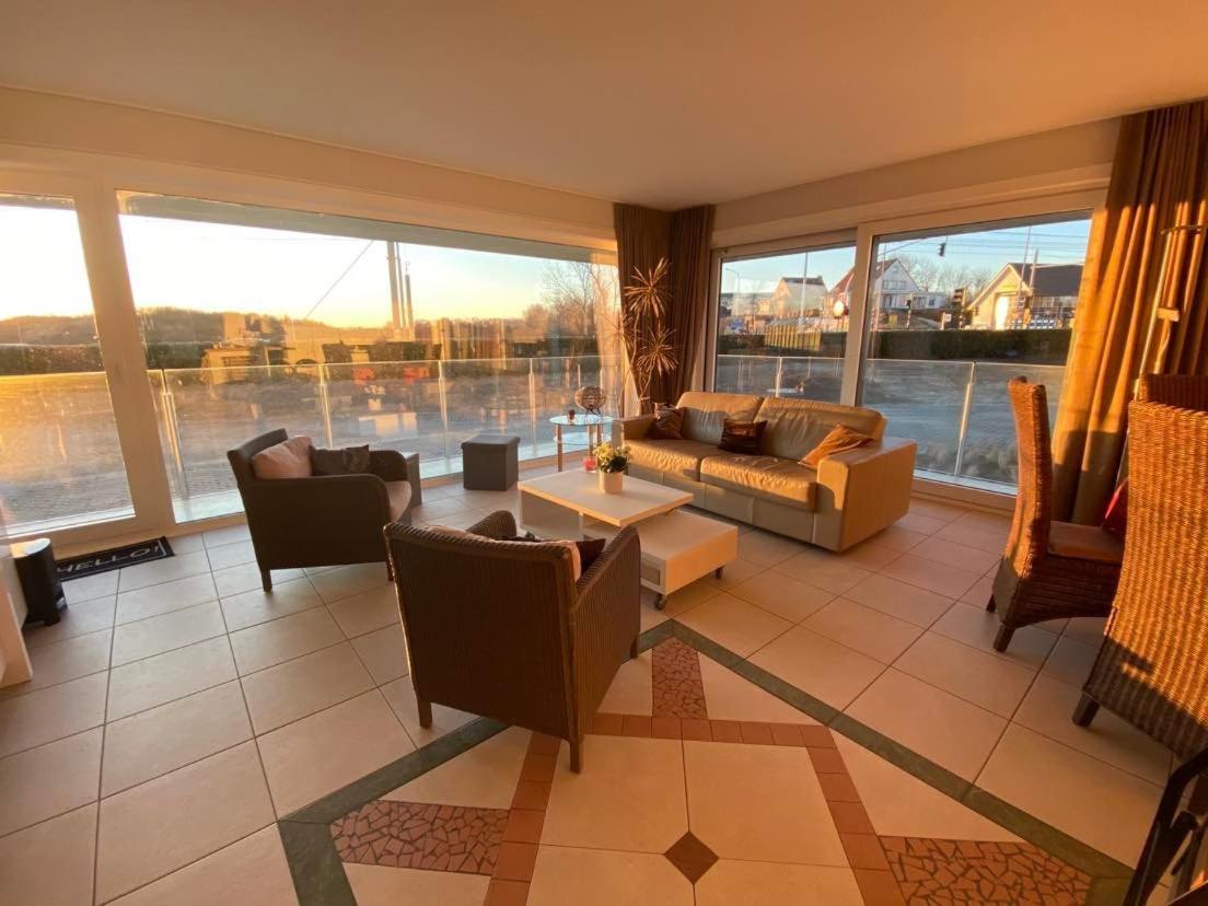 Seadream - Modern, Sunny With Big Terraces & Open View - Very Close To Sea, Beach, Shops, Restaurants & Beach Bars Nieuwpoort Buitenkant foto